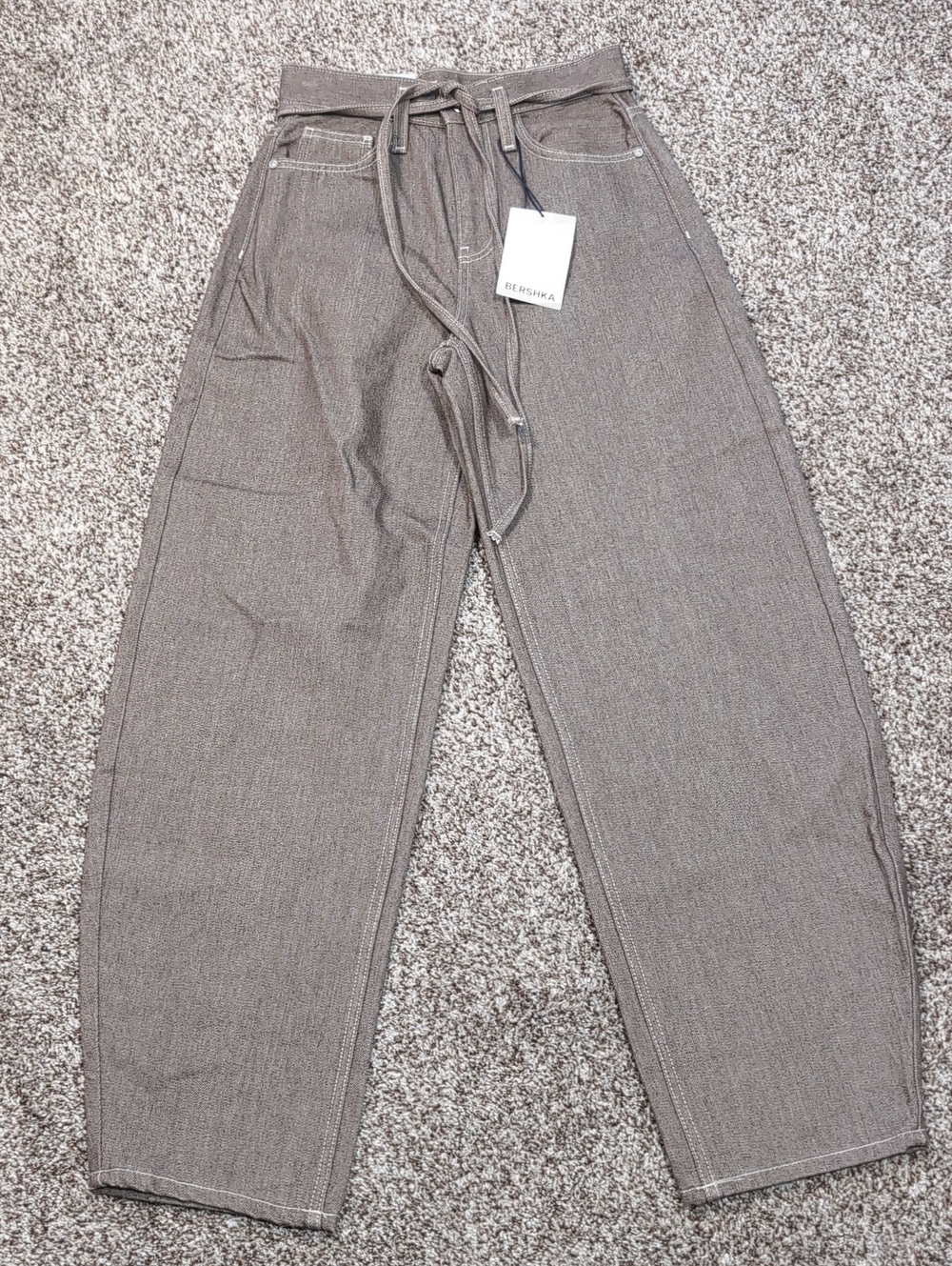 Bershka Barrel Fit Jeans NEW Size 00